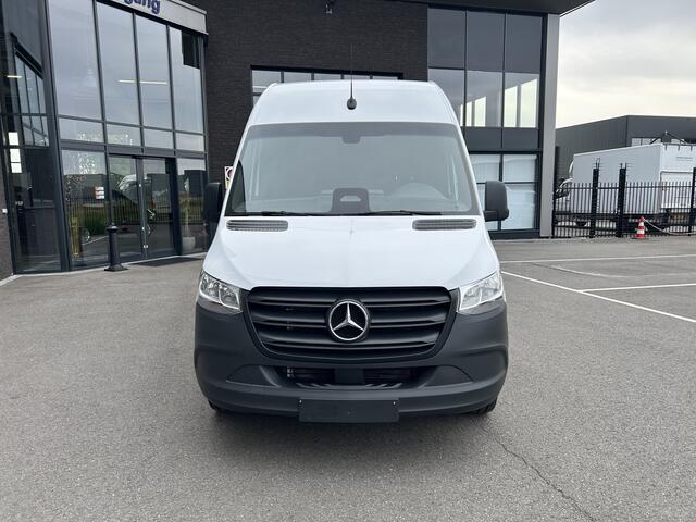 Mercedes-Benz SPRINTER 315 CDI L2 H2 RWD Pro MBUX / Trekhaak / Camera / Cruise control / Airco / 270 Graden achterdeuren