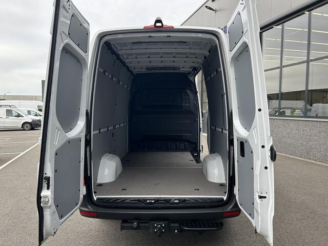 Mercedes-Benz SPRINTER 315 CDI L2 H2 RWD Pro MBUX / Trekhaak / Camera / Cruise control / Airco / 270 Graden achterdeuren