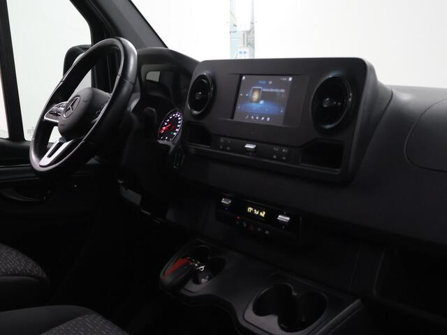 Mercedes-Benz SPRINTER 317 CDI | AUT. | L2 H1 | RWD | NAVIGATIE | CRUISE CONTROL | LED LAMPEN | ACHTERUITRIJCAMERA | APPLE CARPLAY | ANDROID AUTO | NL AUTO | DEALER ONDERHOUDEN | SIDE BARS | LICHTMETALEN WIELEN | CERTIFIED