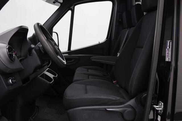 Mercedes-Benz SPRINTER 317 CDI Automaat L2H2 3-Zits, Airco, Camera, Apple Carplay, Stoelverwarming, DAB, Trekhaak, 18''