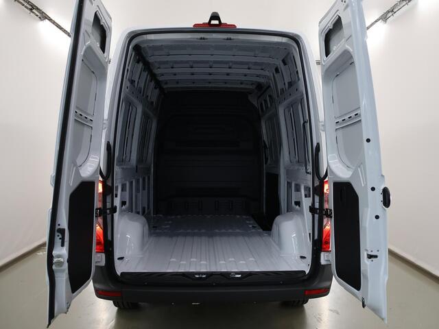 Mercedes-Benz SPRINTER 315 CDI | L2 H2 | Aut. | RWD | PRO | BPM VRIJ! | 3500 KG AHW | CARPLAY | ANDROID AUTO | 3-ZITS | CRUISE | CAMERA | AIRCO | SPOORASSISTENT | DODEHOEKDETECTIE |