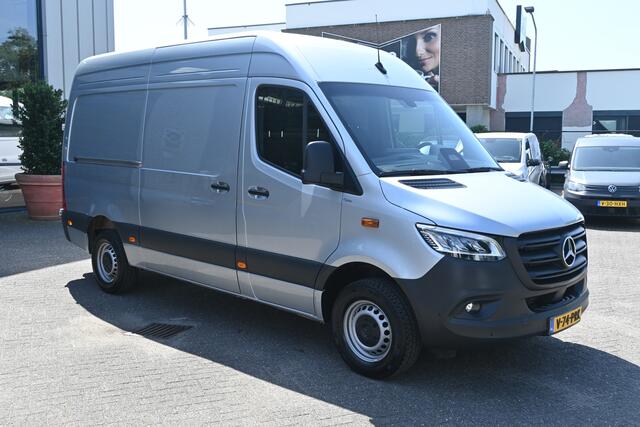 Mercedes-Benz SPRINTER 317 CDI L2H2 Pro HD Led, Geveerde stoel, MBUX Navigatie, Etc.