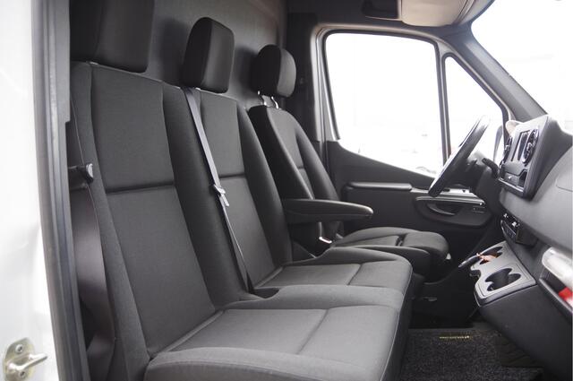 Mercedes-Benz SPRINTER 319 3.0 V6 L2H2 3P, AUT. LED, STANDKACHEL, STOELVERWARMING, CAMERA, CRUISE, LEDER STUUR, NAVI BY APPLE CARPLAY