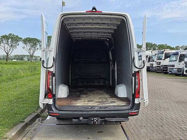 Mercedes-Benz SPRINTER 316 2.2 CDI L3H2 Airco, Navi, Automaat, Carplay, MBUX10, LED, Cruise control, adaptive distronic, 3.5T-trekhaak