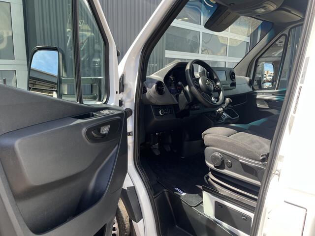 Mercedes-Benz SPRINTER 516 2.2 CDI Clixstar Be-combi Koelwagen Koeling 2700kg laadvermogen Nachtaansluiting Airco Cruise controle Bluetooth telefoonverbinding Be clixtar Be oplegger Bpm vrij Euro 6