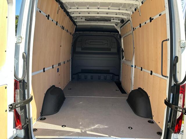 Mercedes-Benz SPRINTER 319 CDI 191PK L2H2 Pro Automaat Airco | Cruise | Camera | geveerde stoel | Trekgewicht 3.500KG
