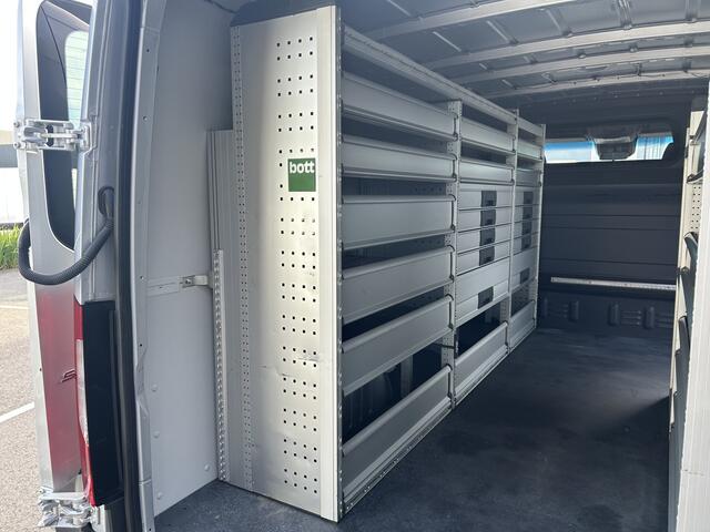 Mercedes-Benz SPRINTER 315 CDI L2 H1 RWD 3500KG Trekhaak / BOTT Inrichting / MBUX 10.25 / Navigatie / Cruise control / Airco / 270 Graden achterdeuren