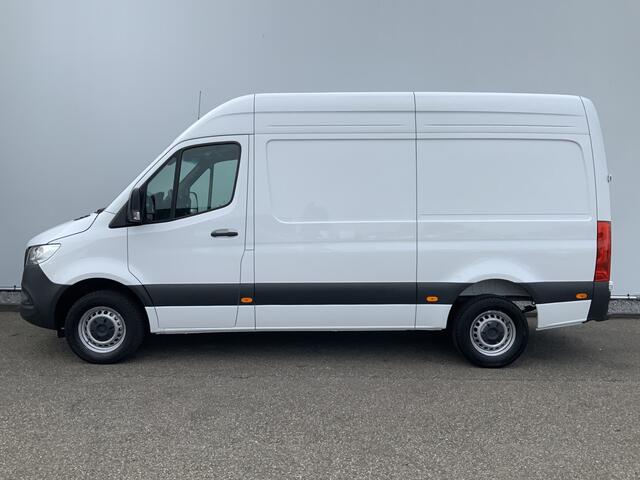 Mercedes-Benz SPRINTER 317 1.9 CDI L2H2 Automaat 3 Zits Airco Camera Cruise Opstap Navi Euro 6