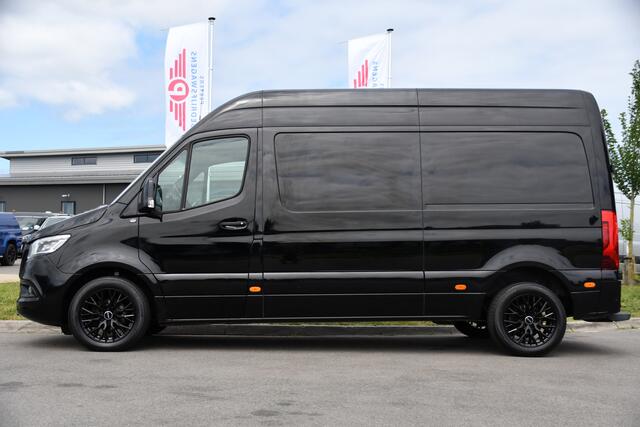 Mercedes-Benz SPRINTER 314 2.2 CDI L2H2 Black Edition Full Options! Adaptieve Cruise, Camera, LED, Memory, Standkachel, Stoelverwarming, Trekhaak, Voorruit verwarming, Carplay, 10,5'' Mbux, Uniek!