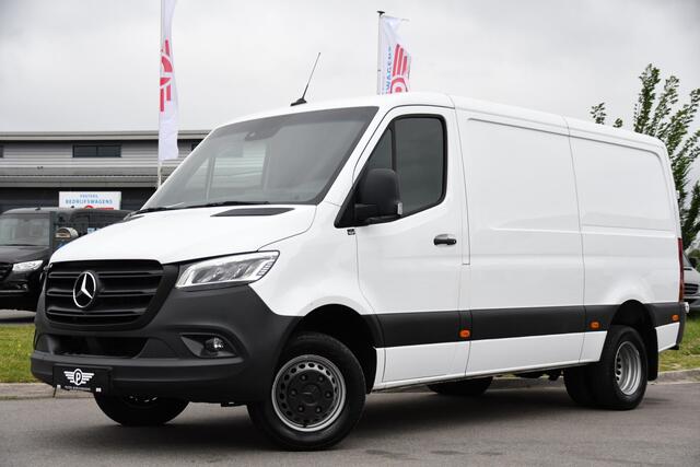 Mercedes-Benz SPRINTER 519 V6 3.0 CDI L2H1 PB Edition Camera, Cruise, Carplay, 3500kg Trekhaak, LED, Mbux, Geveerde Stoel, Uniek! 319