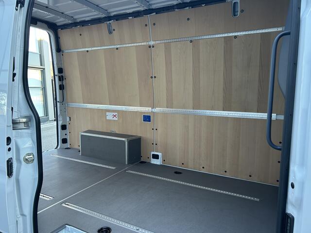 Mercedes-Benz SPRINTER 317 CDI L2 H2 MBUX / 360 Camera / Parkeersensoren / Navigatie / Cruise control / Airco / 270 Graden achterdeuren