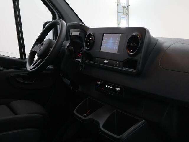 Mercedes-Benz SPRINTER 315 CDI | L2 H2 | FWD | AUT. | AIRCO | 2-ZITS | MULTIFUNCTIONEEL STUURWIEL | APPLE CARPLAY | ANDROID AUTO | ACHTERUITRIJCAMERA | LAADRUIMTE INRICHTING | CERTIFIED