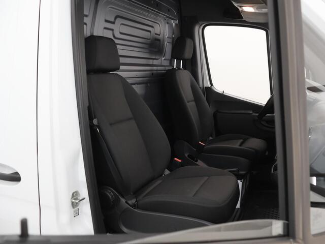 Mercedes-Benz SPRINTER 315 CDI | L2 H2 | FWD | AUT. | AIRCO | 2-ZITS | MULTIFUNCTIONEEL STUURWIEL | APPLE CARPLAY | ANDROID AUTO | ACHTERUITRIJCAMERA | LAADRUIMTE INRICHTING | CERTIFIED