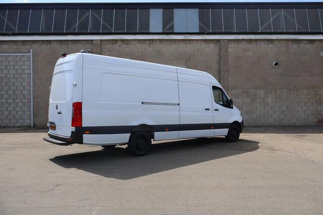Mercedes-Benz SPRINTER 319 CDI | AUT. | L4 H2 | Pro | Achteruitrijcamera | 475 cm Laadvloer | 2-Zits | Parkeercamera | Navigatie | Stoelverwarming | Distronic Plus | Climate Control | Certified