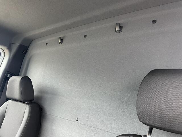 Mercedes-Benz SPRINTER 315 CDI L2 H2 Select | Led verlichting | 10.25" MBUX Systeem | 3500 KG Trekgewicht | Smartphone integratie pakket |