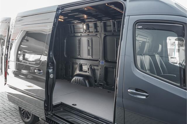 Mercedes-Benz SPRINTER 319 1.9 CDI L2H2 RWD Distronic Black Pack Zoals afgebeeld 360° LED Trekhaak