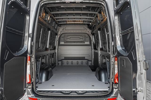 Mercedes-Benz SPRINTER 319 1.9 CDI L2H2 RWD Distronic Black Pack Zoals afgebeeld 360° LED Trekhaak