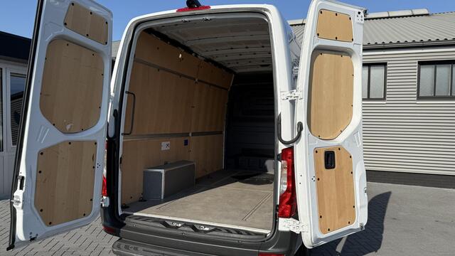 Mercedes-Benz SPRINTER 317 1.9 CDI L2H2 DC