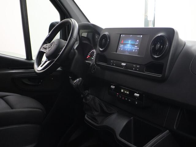 Mercedes-Benz SPRINTER 317 CDI | L2 H2 | NAVIGATIE | PARKEERCAMERA | 2-ZITS | STANDKACHEL | STOELVERWARMING | ALARM | CERTIFIED