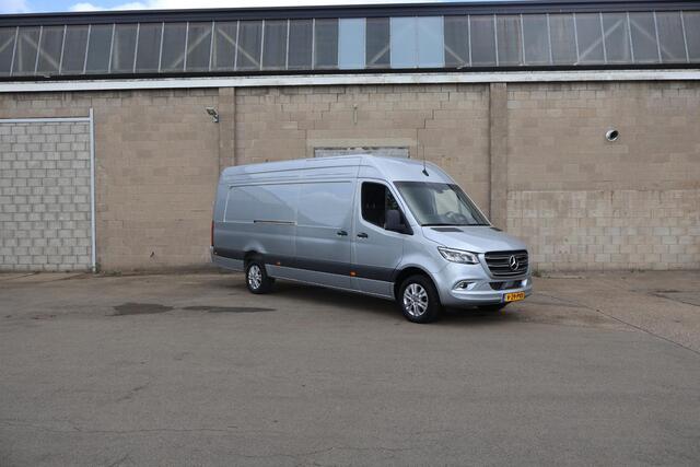 Mercedes-Benz SPRINTER 319 CDI | AUT. | L4 H2 | PRO | DISTRONIC PLUS | APPLE CARPLAY/ANDROID AUTO | TREKHAAK | LM VELGEN | 3-ZITS | STOELVERWARMING | CERTIFIED