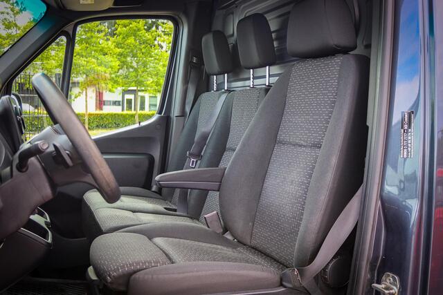 Mercedes-Benz SPRINTER 319 V6 3.0 CDI L2H2 LED, Cruise Control, Standkachel, Bijrijdersbank, Apple Carplay