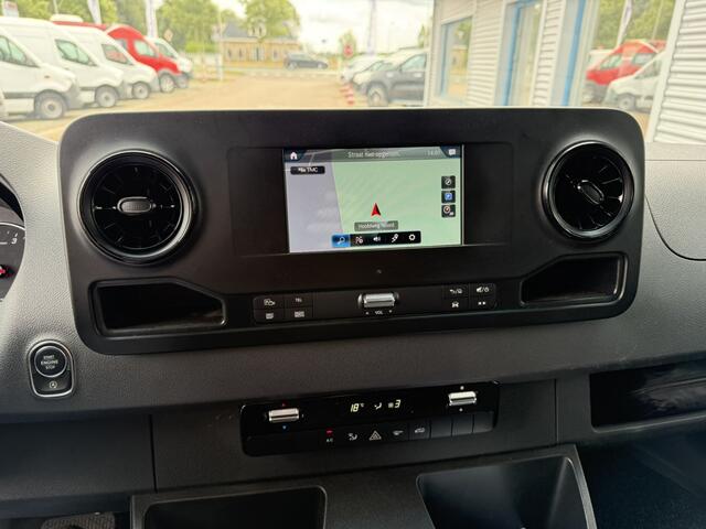 Mercedes-Benz SPRINTER 215 1.9 CDI L2H2 FWD