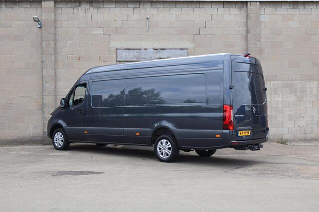 Mercedes-Benz SPRINTER 319 CDI | AUT. | L4 H2 | PRO | Trekhaak | Distronic Plus | LM Velgen | LED koplampen | Navigatie | Parkeercamera | Apple Carplay/Android Auto | 3-zits | Airco | Cruise Control | Certified