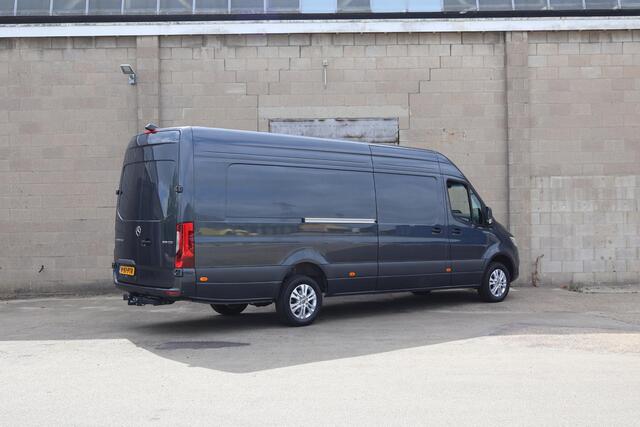 Mercedes-Benz SPRINTER 319 CDI | AUT. | L4 H2 | PRO | Trekhaak | Distronic Plus | LM Velgen | LED koplampen | Navigatie | Parkeercamera | Apple Carplay/Android Auto | 3-zits | Airco | Cruise Control | Certified