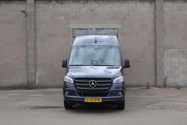 Mercedes-Benz SPRINTER 319 CDI | AUT. | L4 H2 | PRO | Trekhaak | Distronic Plus | LM Velgen | LED koplampen | Navigatie | Parkeercamera | Apple Carplay/Android Auto | 3-zits | Airco | Cruise Control | Certified