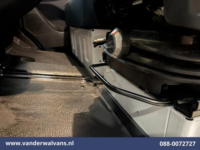 Mercedes-Benz SPRINTER 317 CDI 170pk L3H2 Euro6 Airco | 360 Graden Camera | Navigatie | Apple Carplay | Chauffeursstoel Cruisecontrol, Android Auto, Stoelverwarming, 270 Graden Achterdeuren, Parkeersensoren, Bijrijdersbank