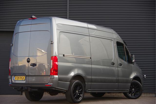 Mercedes-Benz SPRINTER 317 1.9 CDI L2H2 AUT. LED, 3.5T TREKHAAK, 10'' MBUX, CAMERA, GEVEERDE STOEL, NAVI, CRUISE, CLIMA