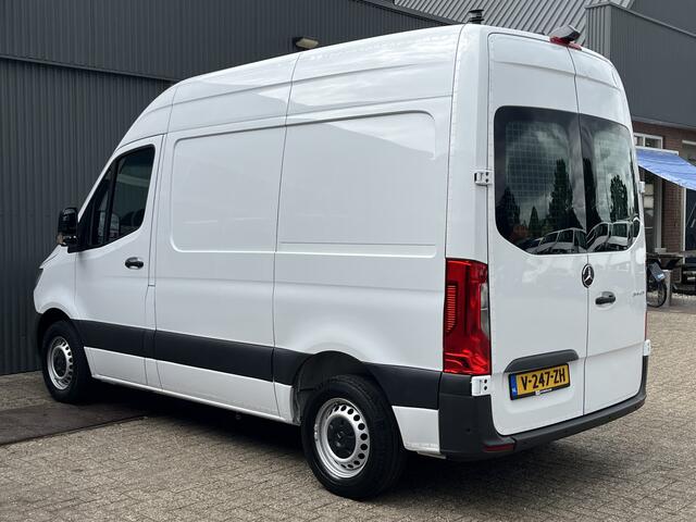 Mercedes-Benz SPRINTER 314 2.2 CDI L1H2 Werkplaats inrichting Airco Cruise controle Kastinrichting Omvormer Apple carplay 1e Eigenaar Euro 6 Bpm vrij voor particulier gebruik!!