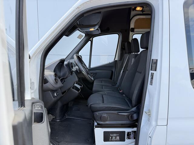 Mercedes-Benz SPRINTER 314 2.2 CDI Automaat L2H2 Dubbele Cabine 7-persoons Climate Control Cruise Control Trekhaak Carplay Camera