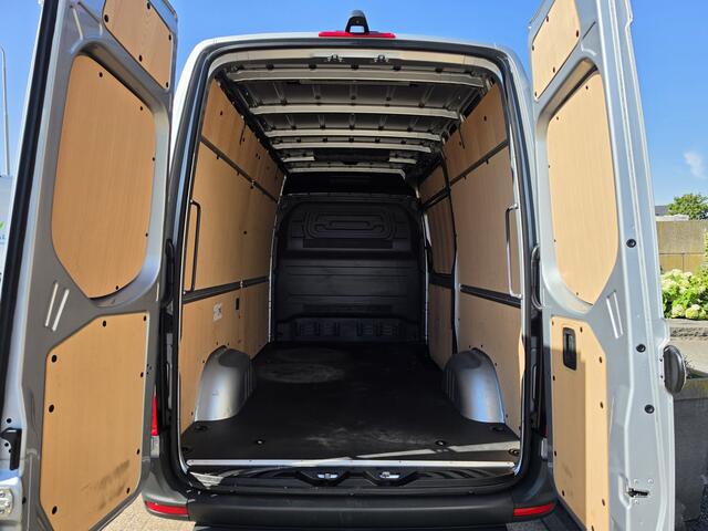Mercedes-Benz SPRINTER 317 CDI L2-H2 RWD Automaat * LED * NAVI * Camera * PDC *