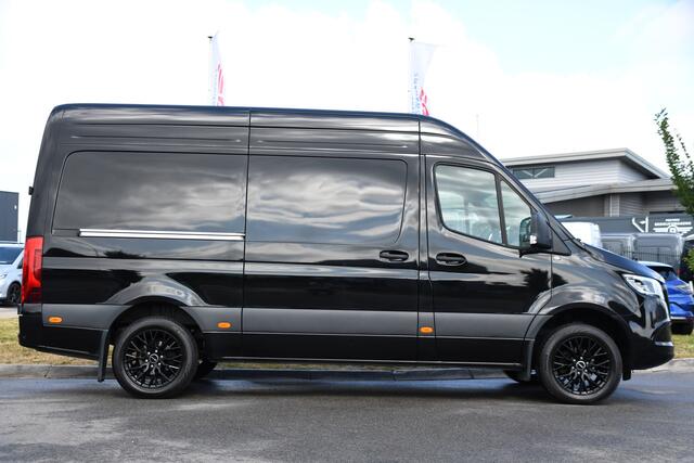 Mercedes-Benz SPRINTER 319 1.9 CDI L2H2 Pro Black Edition FACELIFT! Adaptieve Cruise, luchtvering, Camera, LED, 10,5'' Mbux, Standkachel, Stoelverwarming, Sensoren, Uniek!