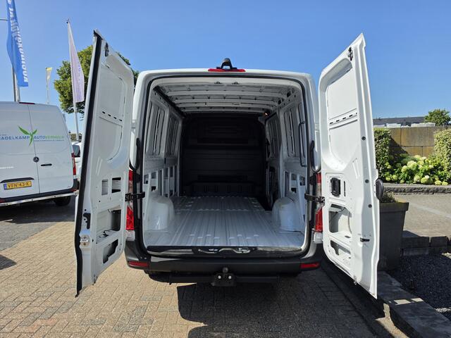 Mercedes-Benz SPRINTER 317 CDI L2-H1 RWD Automaat * 3,5t Trekgewicht * Camera * Cruise * MBUX *