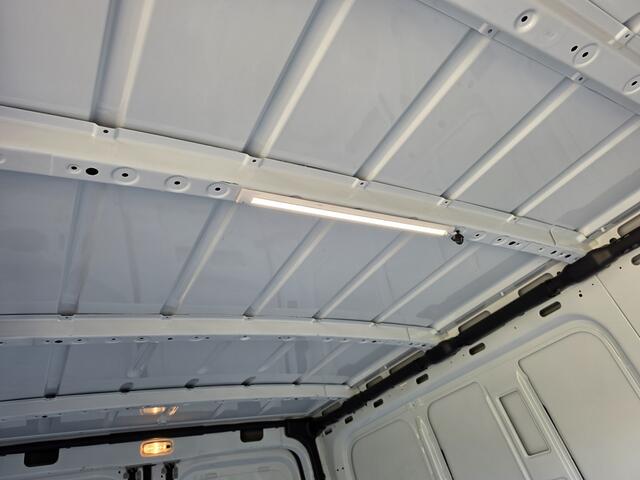Mercedes-Benz SPRINTER 317 CDI L2-H1 RWD Automaat * 3,5t Trekgewicht * Camera * Cruise * MBUX *