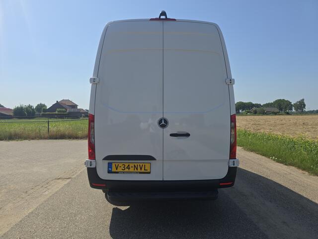 Mercedes-Benz SPRINTER 315 1.9 CDI L2H2 RWD - Euro 6 - 150 Pk - MBUX - ParkeerCamera - Airco - Cruise Control