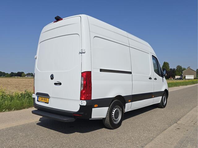 Mercedes-Benz SPRINTER 315 1.9 CDI L2H2 RWD - Euro 6 - 150 Pk - MBUX - ParkeerCamera - Airco - Cruise Control