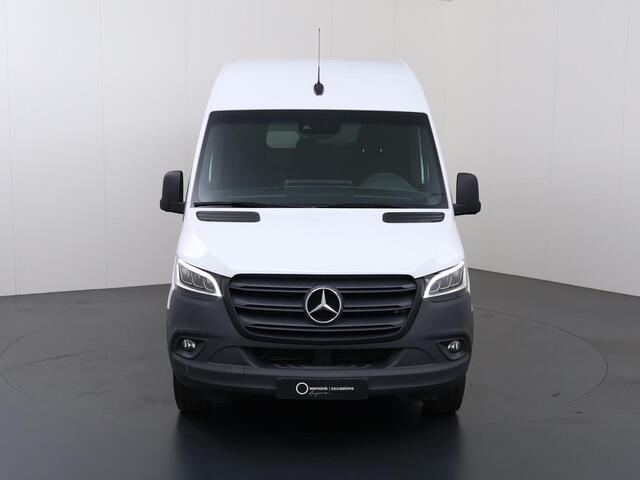 Mercedes-Benz SPRINTER 316 CDI | L2 H2 | AUTOMAAT | STOELVERWARMING | NAVIGATIE | ACHTERUITRIJCAMERA | APPLE CARPLAY / ANDROID AUTO | LAADKLEP | LED KOPLAMPEN | STANDKACHEL | DODEHOEK DETECTIE |