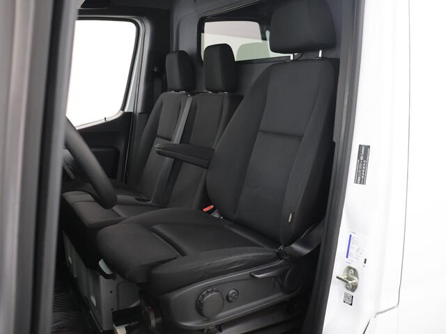 Mercedes-Benz SPRINTER 316 CDI | L2 H2 | AUTOMAAT | STOELVERWARMING | NAVIGATIE | ACHTERUITRIJCAMERA | APPLE CARPLAY / ANDROID AUTO | LAADKLEP | LED KOPLAMPEN | STANDKACHEL | DODEHOEK DETECTIE |