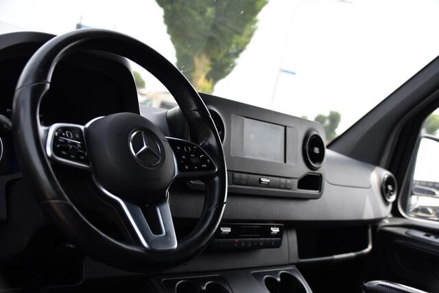 Mercedes-Benz SPRINTER 317 1.9 CDI L2H2 RWD Black Edition Camera, Cruise, Carplay, LED, 170pk, Automaat, Stoelverwarming, Standkachel, Mbux, Leder, Uniek!
