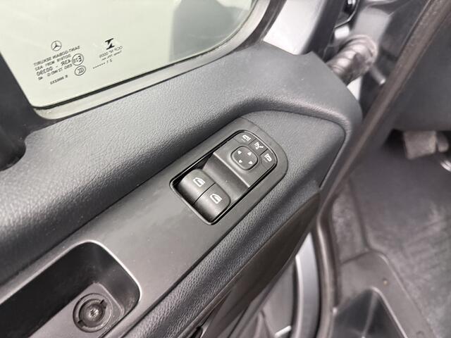Mercedes-Benz SPRINTER 317CDI Automaat L2H2 | Led | Werkplaats | Navigatie | Camera | Trekhaak | Airco | Cruise