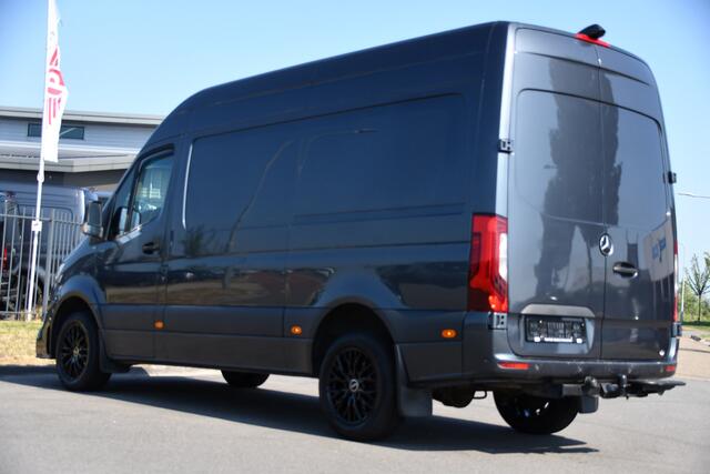 Mercedes-Benz SPRINTER 319 3.0 CDI L2H2 AMG Edition Adaptieve Cruise, Camera, Carplay, LED, 10,5'' Mbux, Automaat, Sensoren, Stoelverwarming, Uniek!
