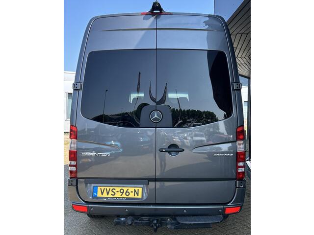 Mercedes-Benz SPRINTER 319 3.0 CDI 366 190PK | L2H2 | AUTOMAAT | 3 Persoons | 6 Cilinder | Trekhaak | 2x Stoelverwarming | Standkachel | Xenon | Achteruitrijcamera | Parkeersensoren voor en Achter | 2 Sleutels |
