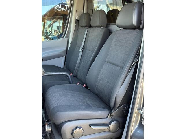 Mercedes-Benz SPRINTER 319 3.0 CDI 366 190PK | L2H2 | AUTOMAAT | 3 Persoons | 6 Cilinder | Trekhaak | 2x Stoelverwarming | Standkachel | Xenon | Achteruitrijcamera | Parkeersensoren voor en Achter | 2 Sleutels |