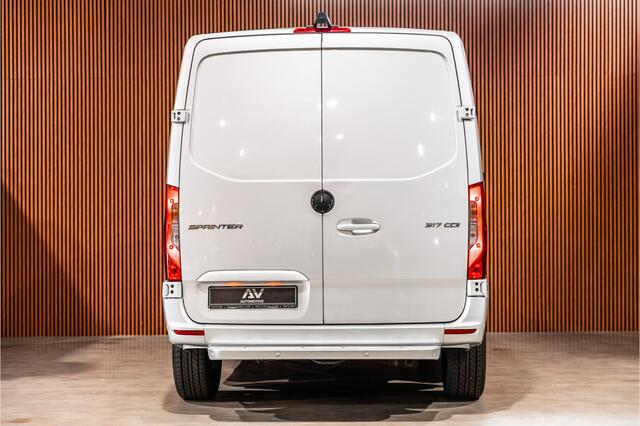Mercedes-Benz SPRINTER 317 1.9 CDI | ACC | LED Koplampen | Camera | Sortimo inrichting | Navigatie | CarPlay | Stoelverwarming | MBUX | Climate control | Stoel/Stoel | Dealer onderhouden | Nieuwe APK
