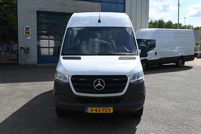 Mercedes-Benz SPRINTER 317 CDI L2H2 RWD MBUX met navigatie en camera, Geveerde stoel, Etc.