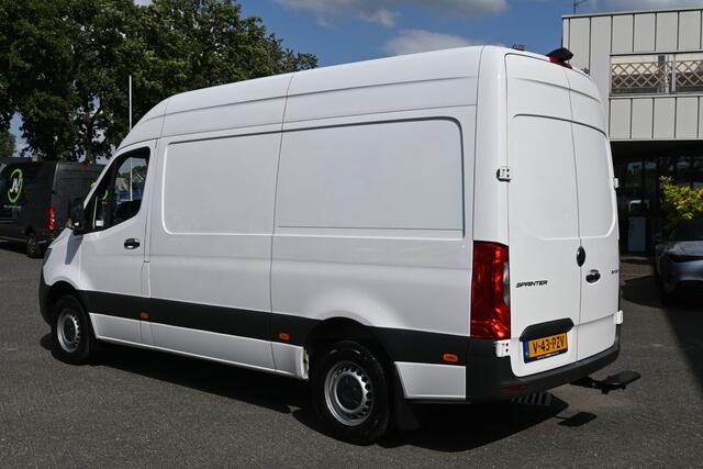 Mercedes-Benz SPRINTER 317 CDI L2H2 RWD MBUX met navigatie en camera, Geveerde stoel, Etc.