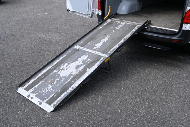 Mercedes-Benz SPRINTER 317 CDI L2H2 RWD MBUX met navigatie en camera, Geveerde stoel, Etc.